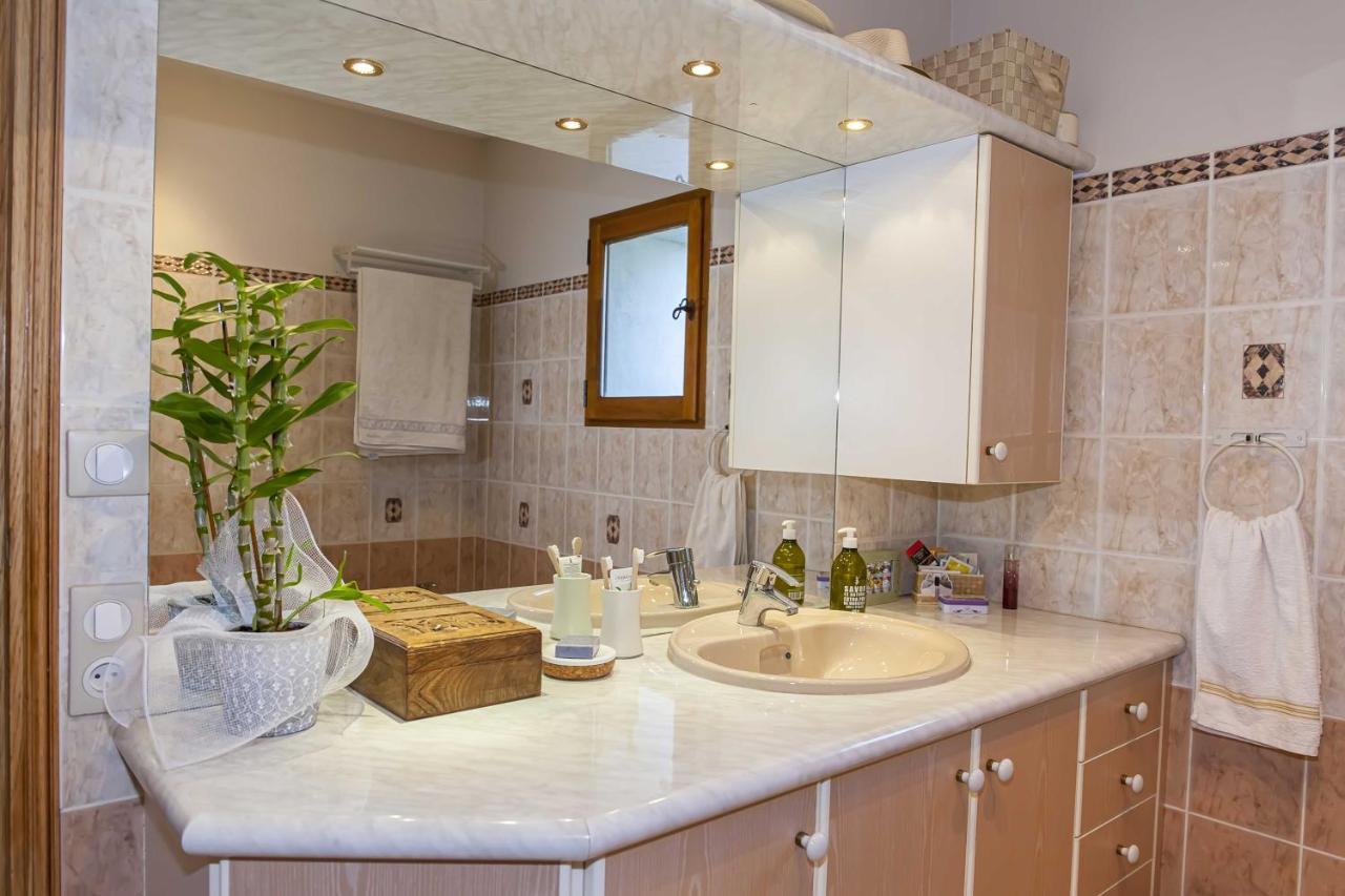 Bed and Breakfast Mas Des Rabasses Le Pontet  Esterno foto